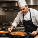 découvrez le cassoulet revisité par les chefs modernes : une explosion de saveurs traditionnelles et d'innovations culinaires pour réinventer ce plat emblématique.